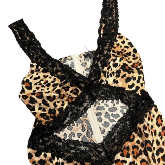 Pretty Little Thing NWT Plus Print Satin Lace Detail Cut Out Maxi Dress Size 14 - Picture 5 of 5